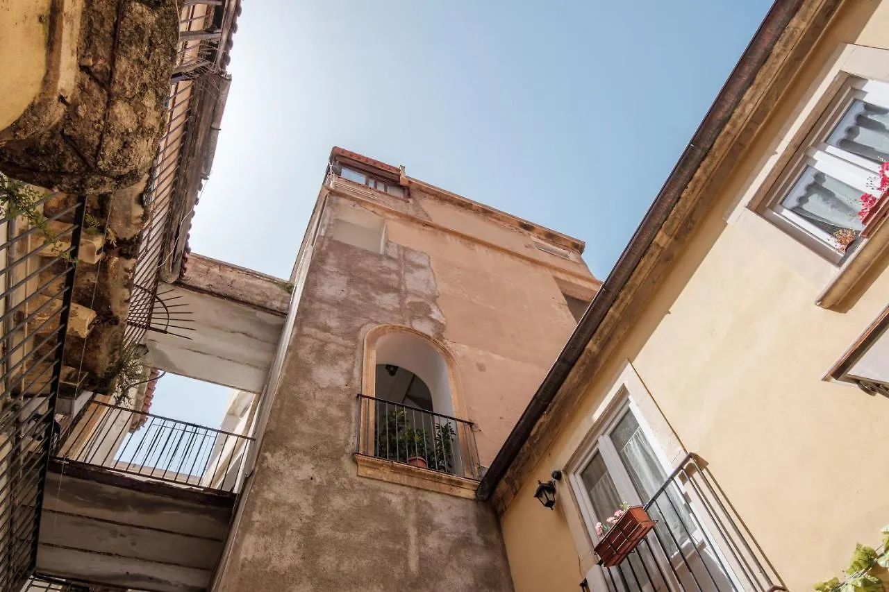 Borgo Antico Rooms Messina Penzion